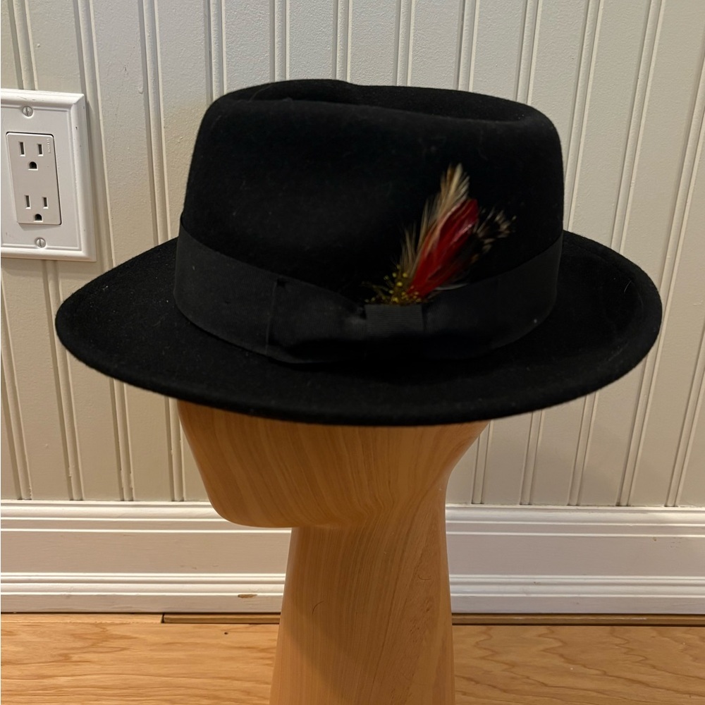Hats In The Belfry Fedora Men's Hat 100% Wool Felt BLACK Size Medium Clean!